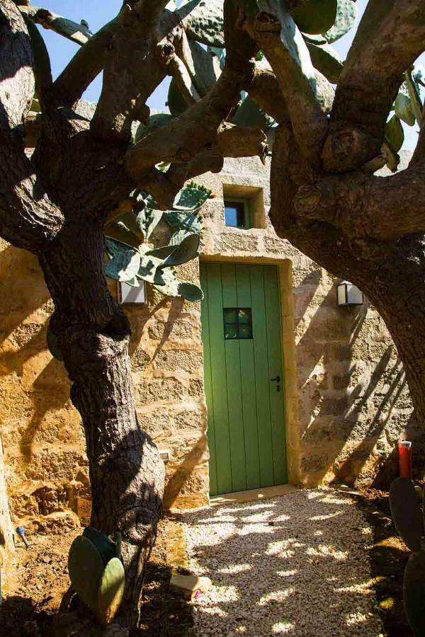 Masseria Celano Гроталие Екстериор снимка